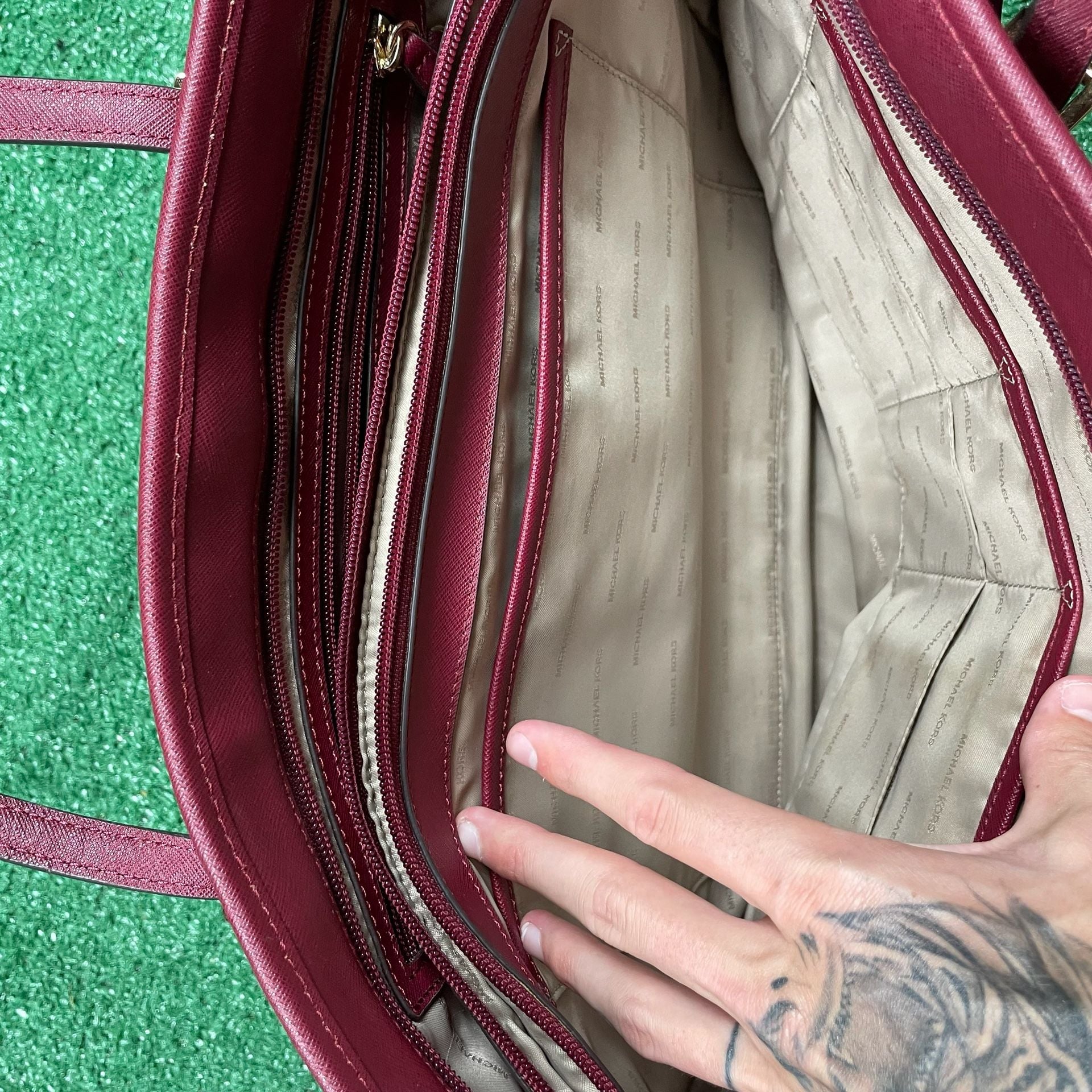Michael Kors Jet Set Travel Saffiano Tote Bag Berry 5