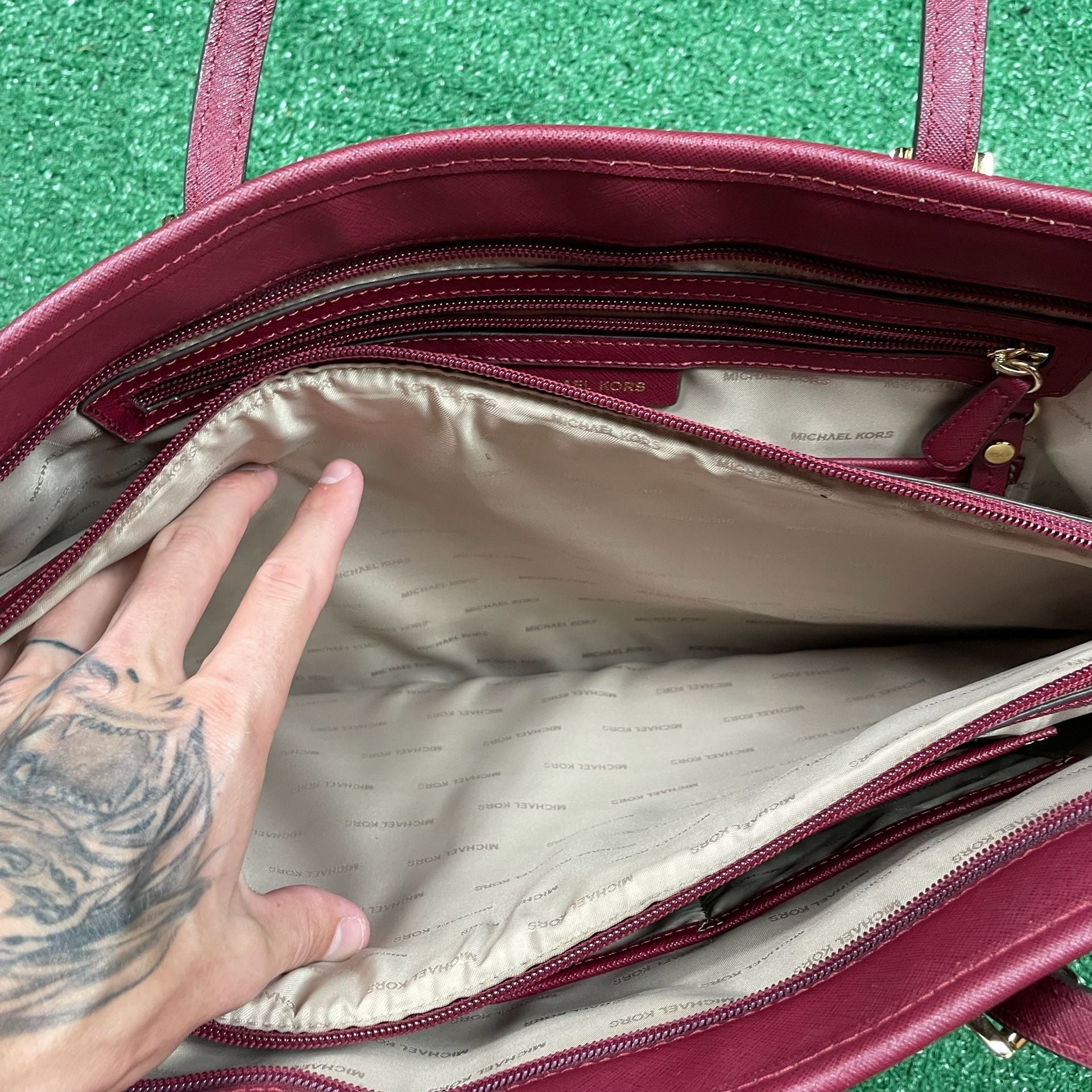 Michael Kors Jet Set Travel Saffiano Tote Bag Berry 8