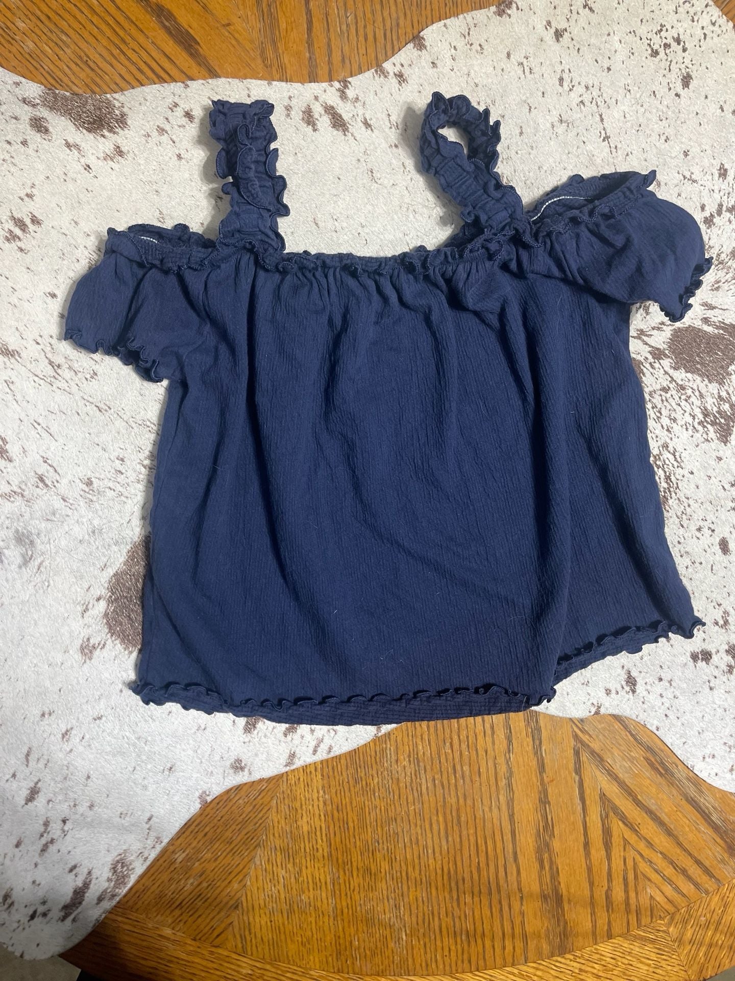 SO Cold Shoulder Ruffle Top Size L 10/12 Navy Blue 3
