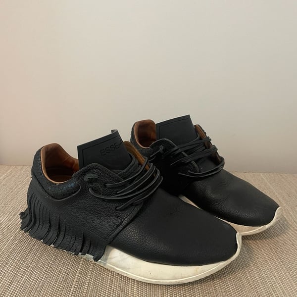 Esseutesse Black Fringe Leather Sneakers