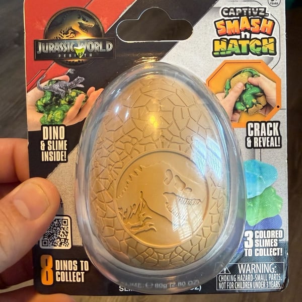 Jurassic World Rebirth Captivz Smash N Hatch Egg Toy