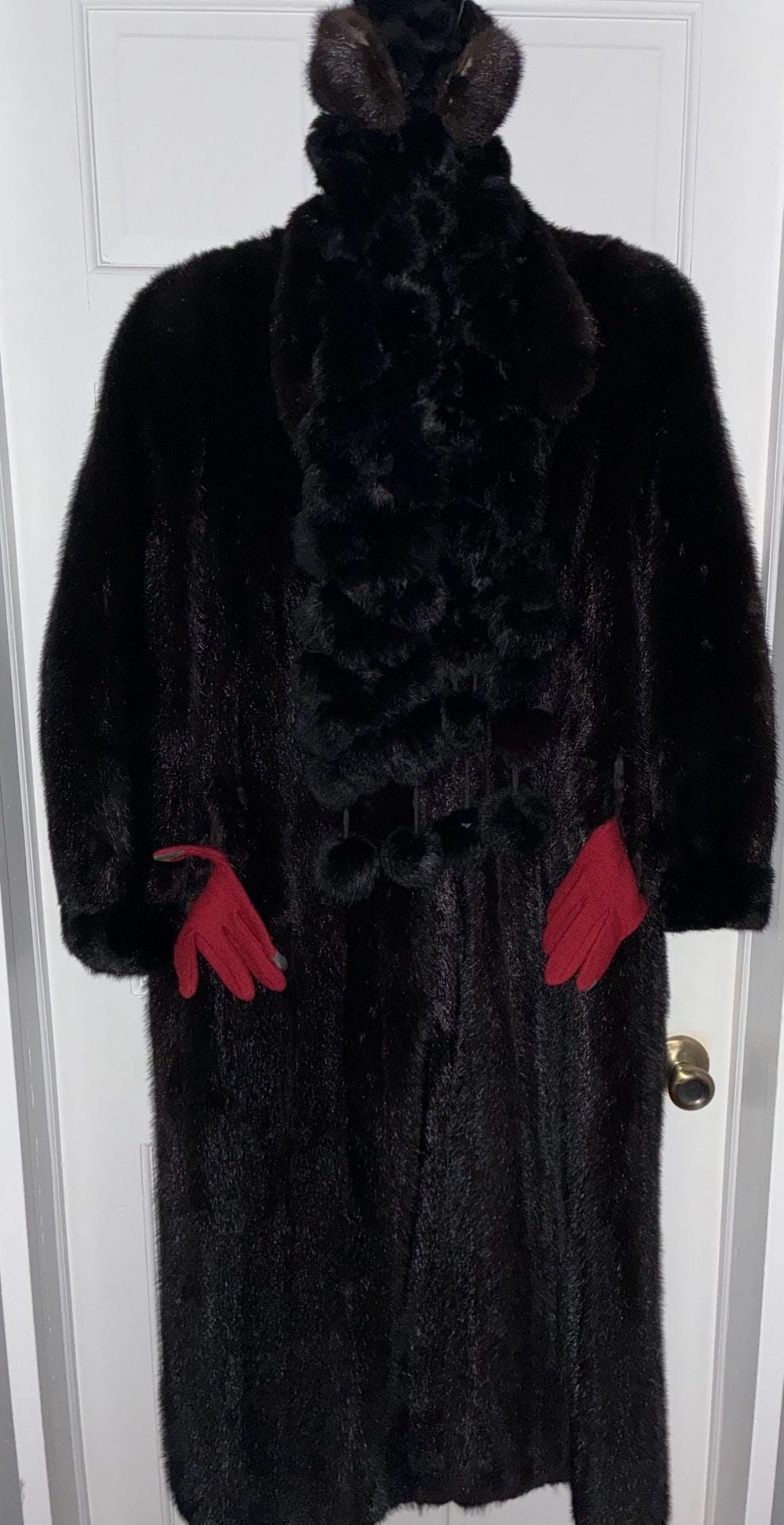 Vintage Black Mink Fur Coat Long Winter Jacket Scarf Earmuffs Gloves Set 14