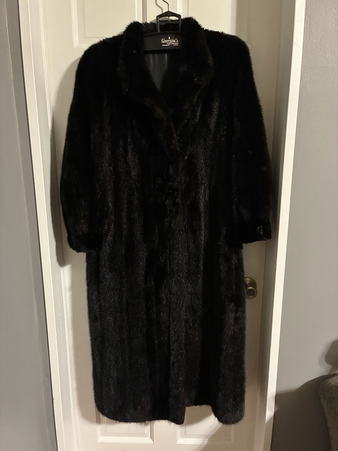 Vintage Black Mink Fur Coat Long Winter Jacket Scarf Earmuffs Gloves Set 11