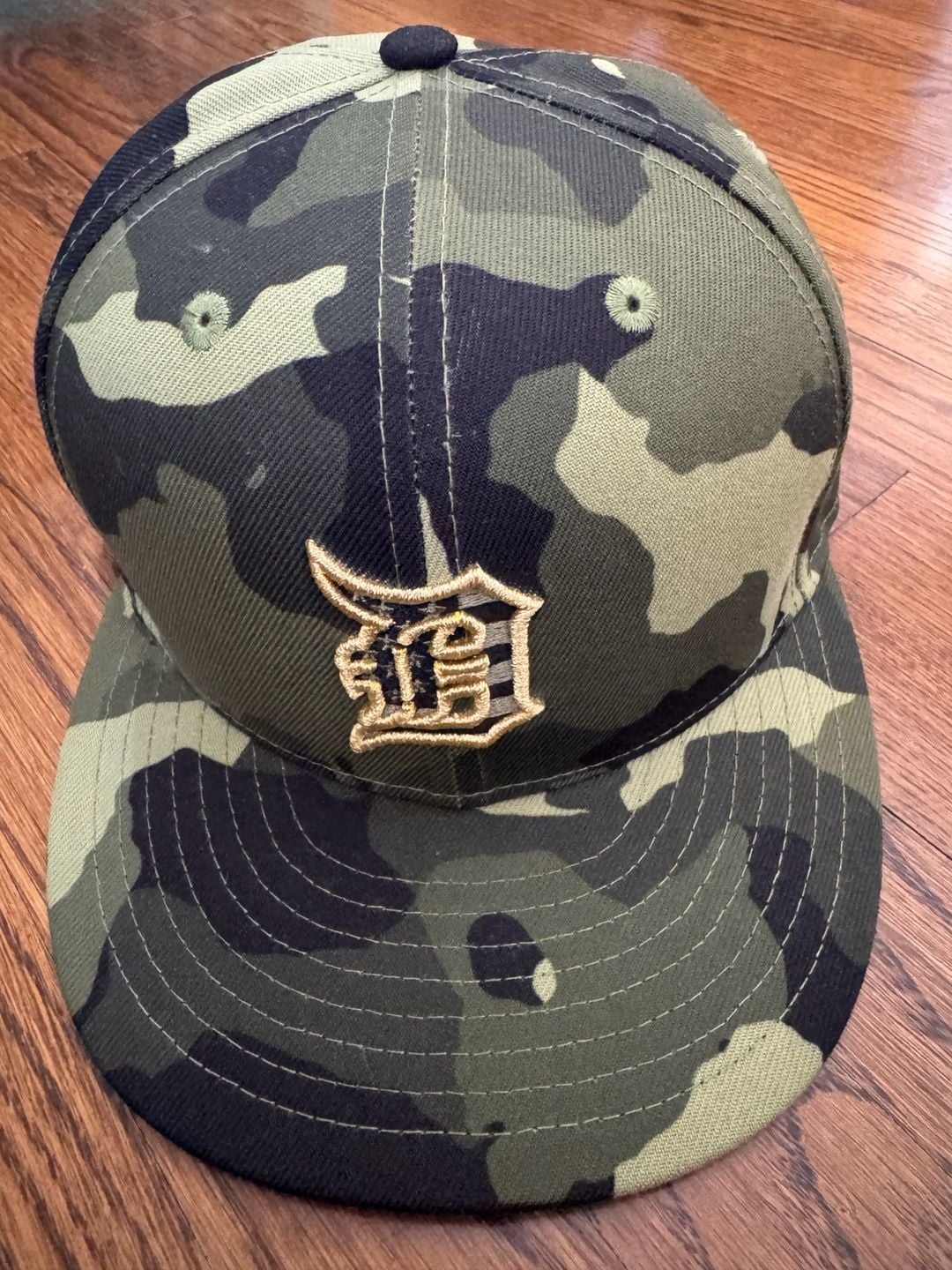 New Era Detroit Tigers 59FIFTY Fitted Hat Size 7 1/8 Camo Armed Forces 2
