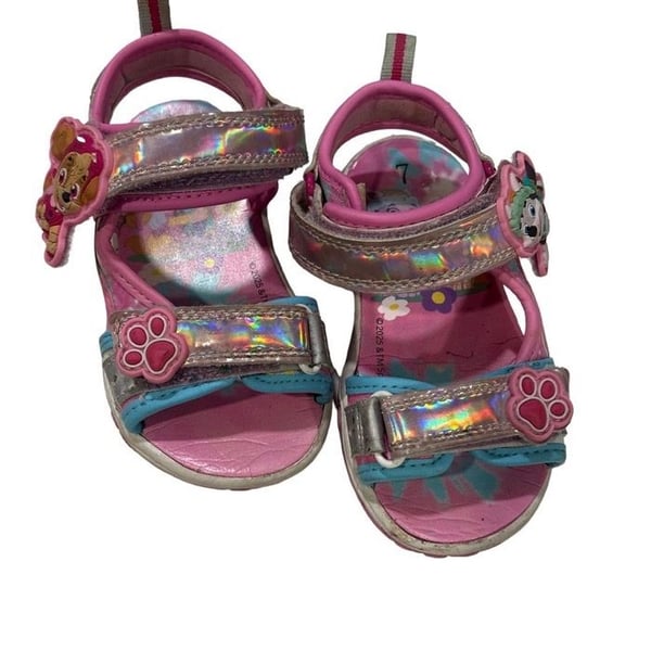 PAW Patrol Skye Everest Girls Size 7 Pink Holographic Light Up Sandals