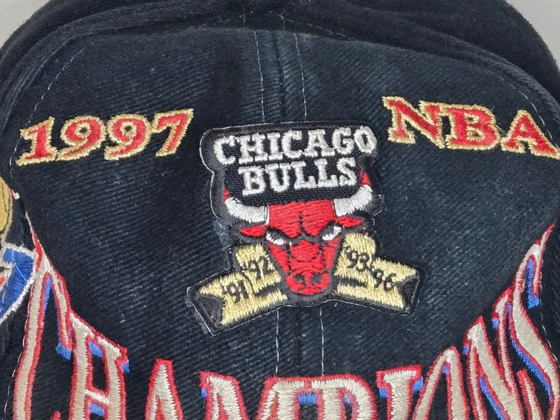Vintage Chicago Bulls 1997 NBA Champions Snapback Hat 12