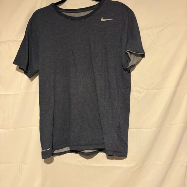 Nike The Nike Tee Size L Blue Dri-FIT Athletic Cut Short Sleeve T-Shirt