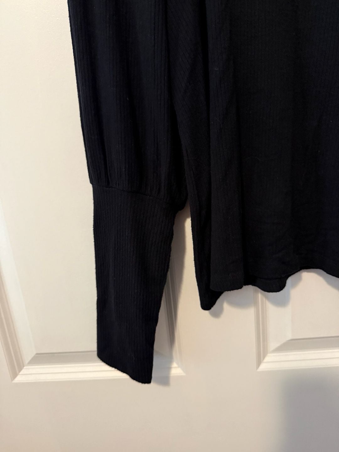 Evereve Black Long Sleeve Puff Sleeve Ribbed Top Size M 4