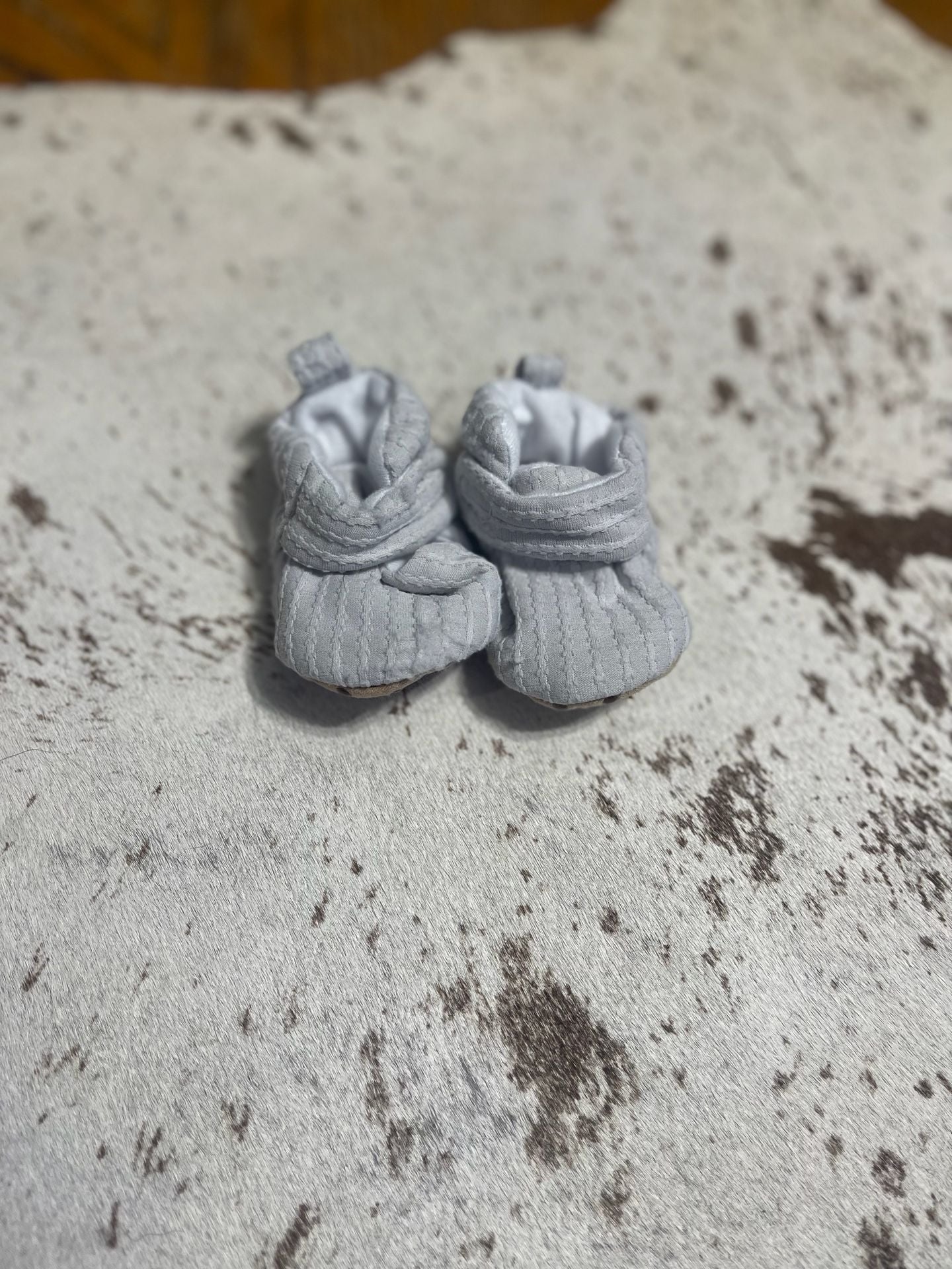 Carter's Child of Mine Wrap Slippers Newborn Grey Booties 2