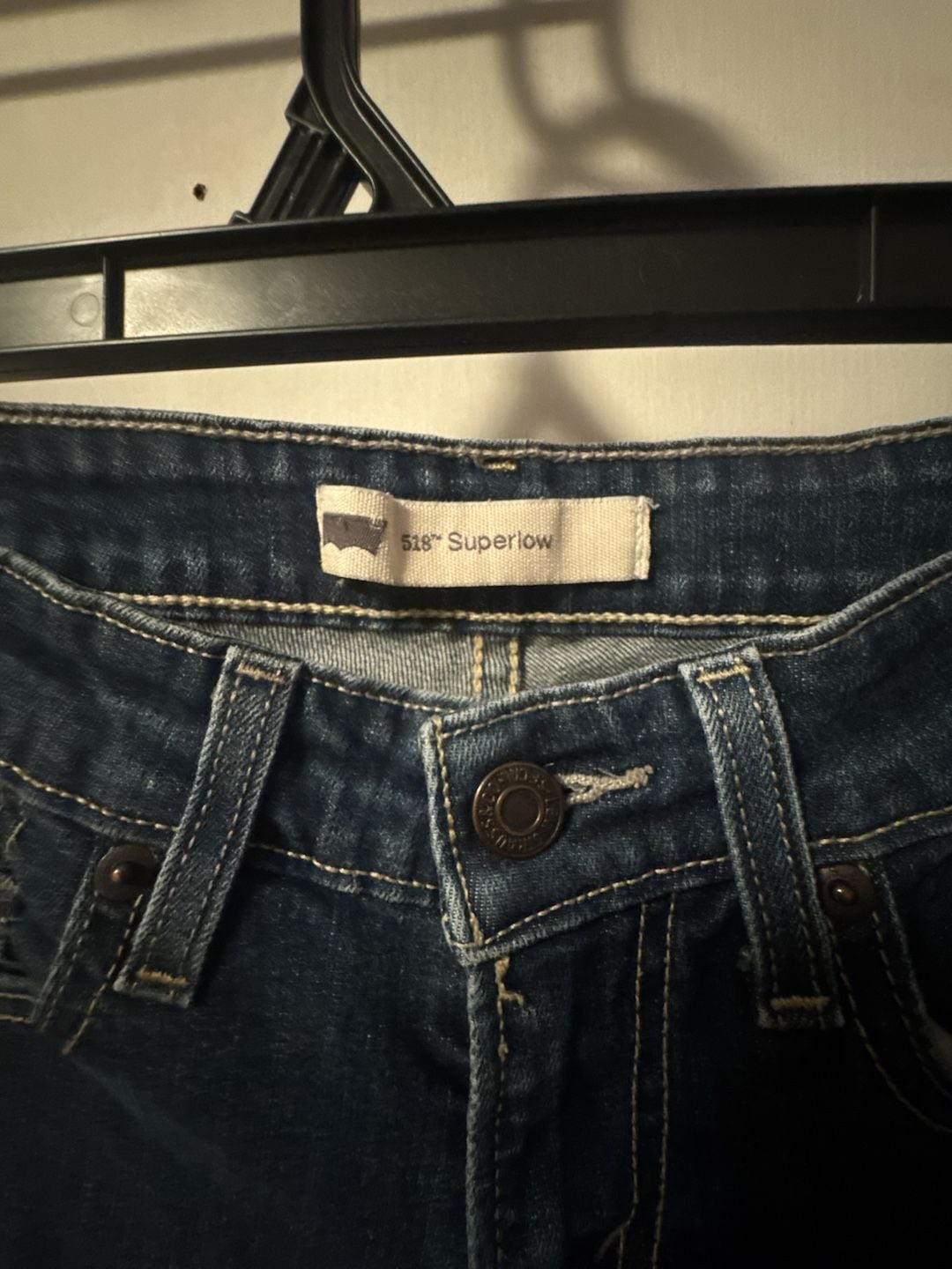 Levi's 518 Superlow Bootcut Jeans Dark Blue Wash 3