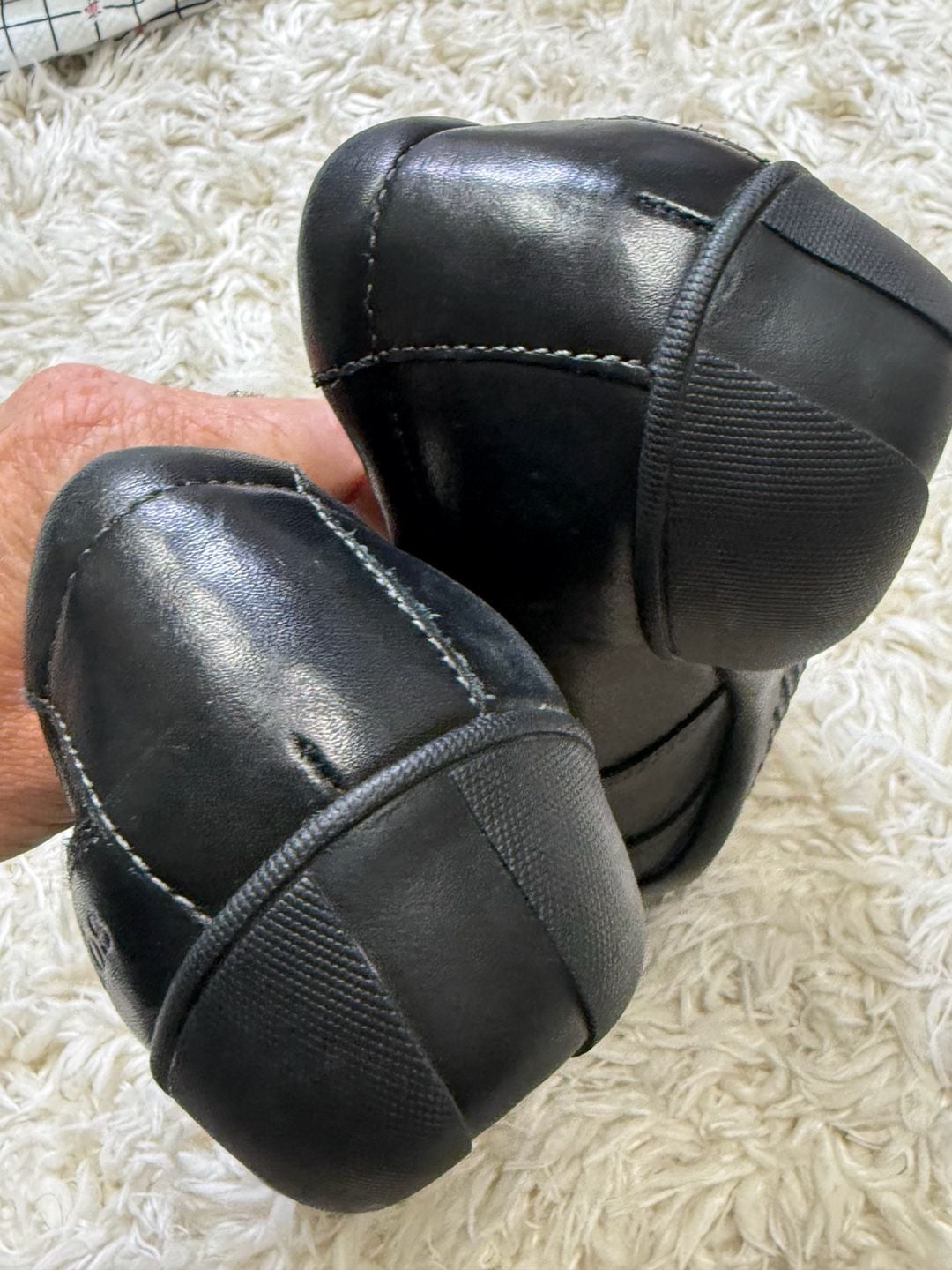 Taos Size 7.5 Encore Slip-On Shoes Black Leather 4