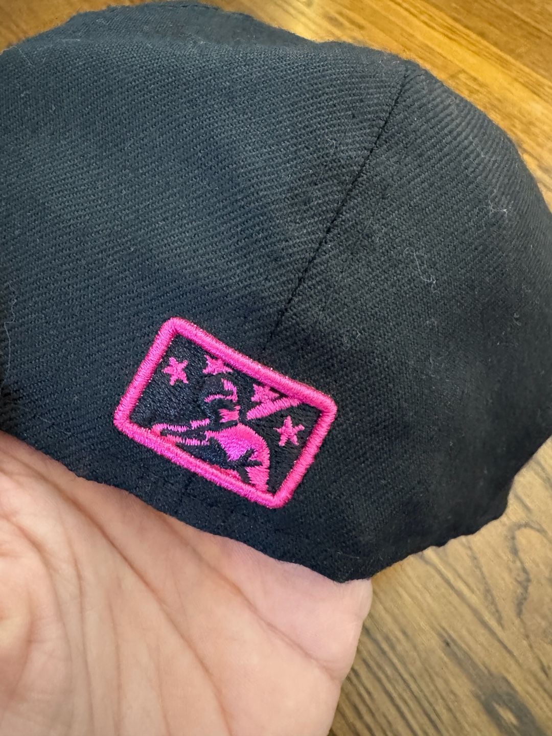 New Era Charlotte Knights 59FIFTY Size 7 1/4 Pink Black Fitted Hat 4