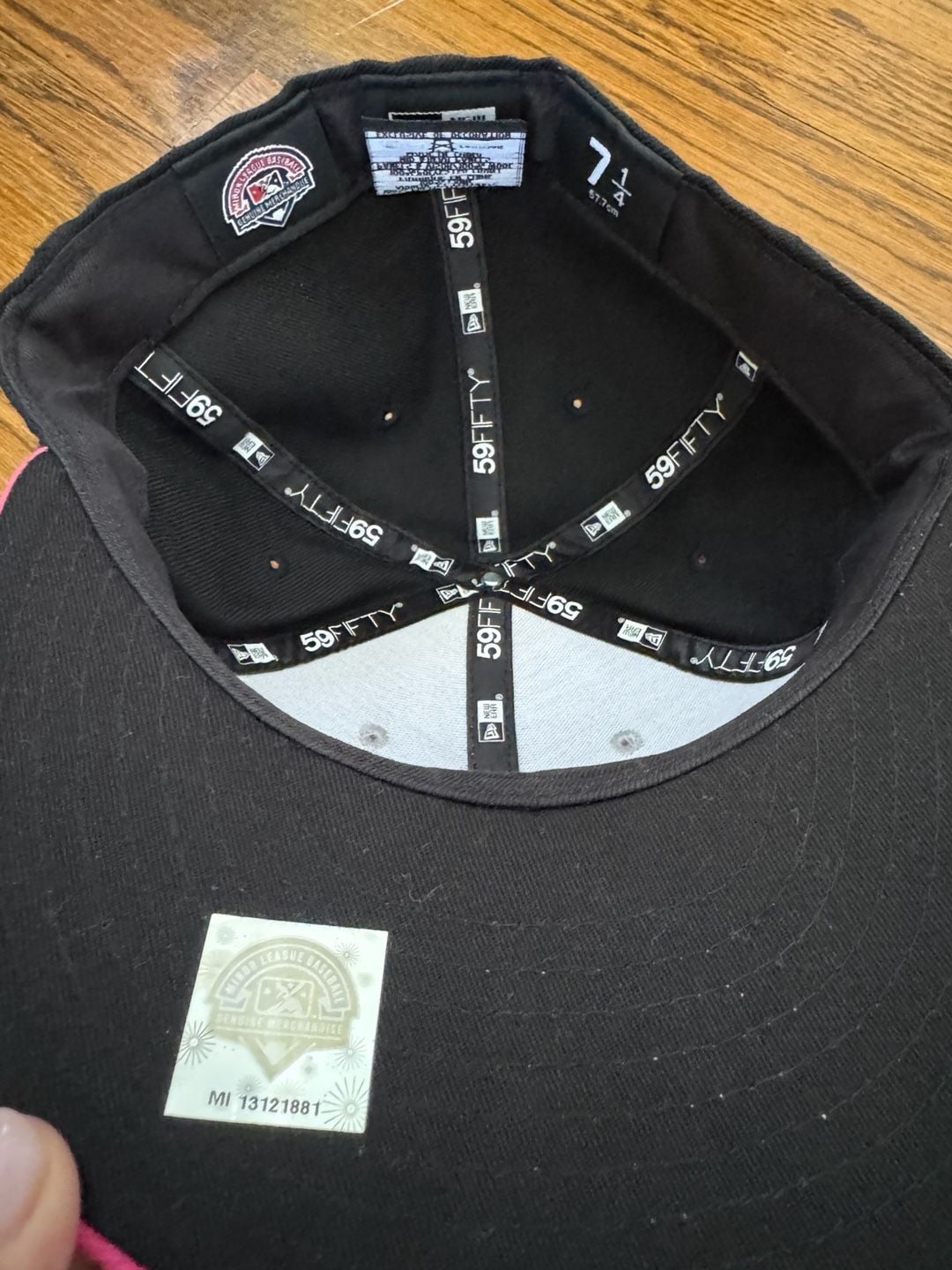 New Era Charlotte Knights 59FIFTY Size 7 1/4 Pink Black Fitted Hat 5
