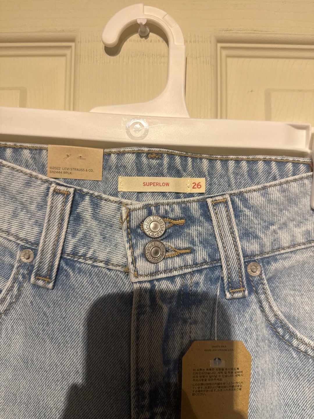 NWT Levi's Superlow Loose Size 26x32 Light Wash Denim Jeans 4