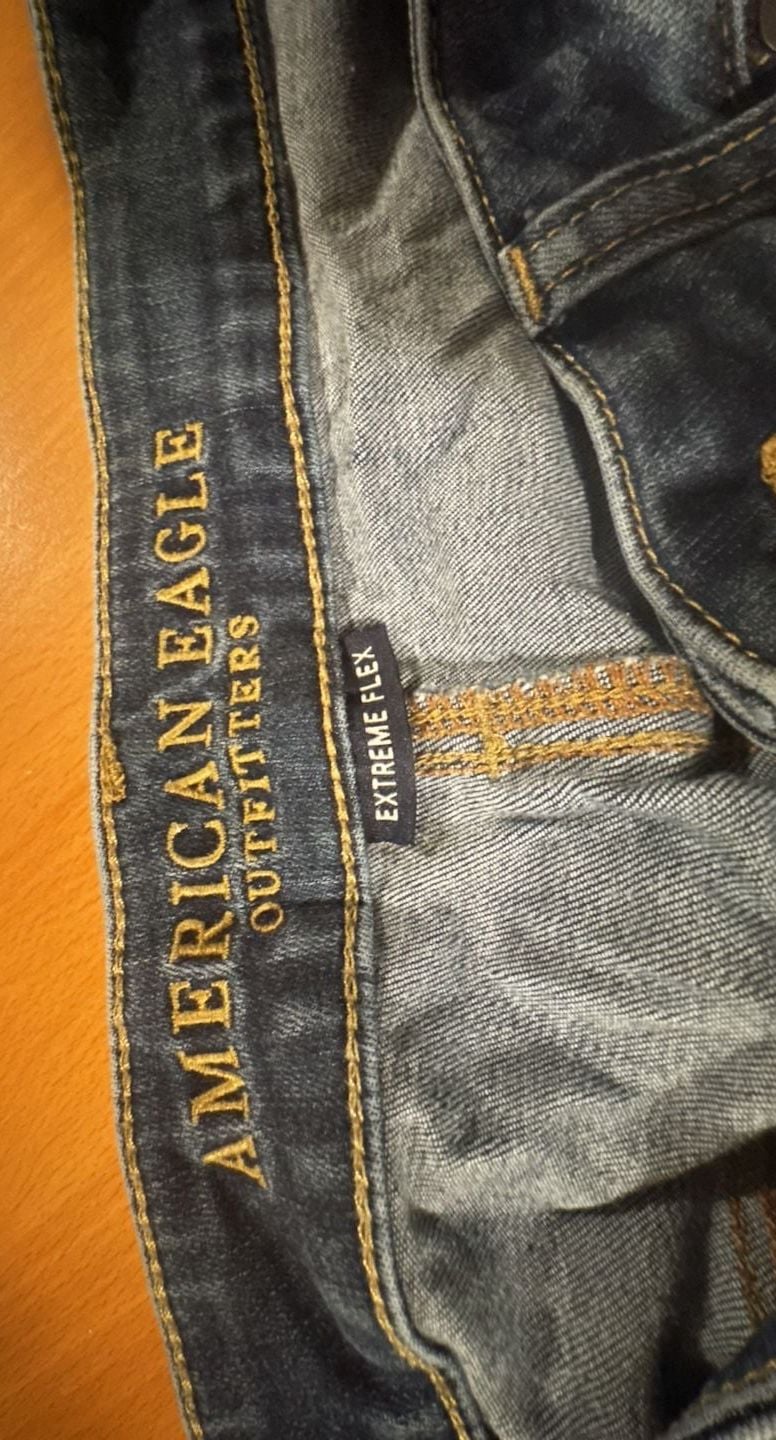 American Eagle Jeans Distressed Denim Blue 10