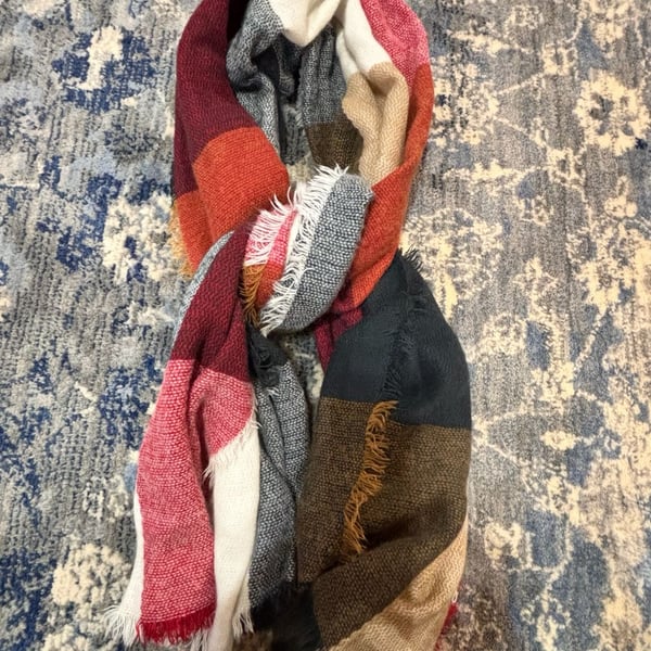 Colorblock Blanket Scarf Multicolor Fringe Winter-Autumn color wheel