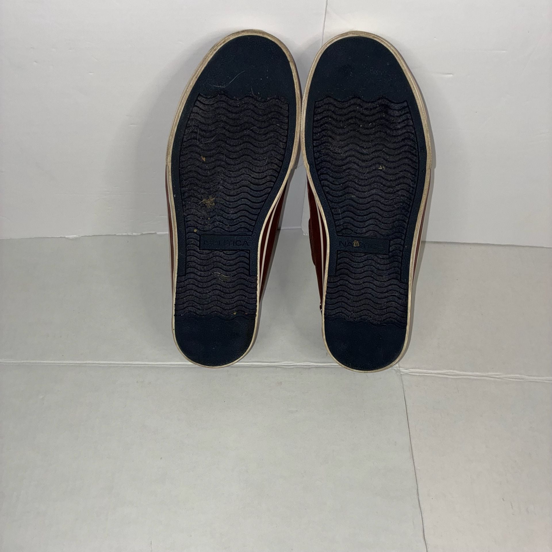 Nautica N-83 Men Size 10.5Boat Shoes Brown Leather 6