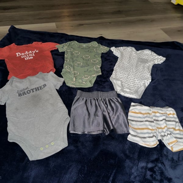 Carter's Baby Boy 6-Piece Bodysuits and Shorts Bundle Set 18mths 