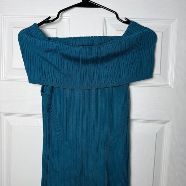 White House Black Market Off Shoulder Top Size M