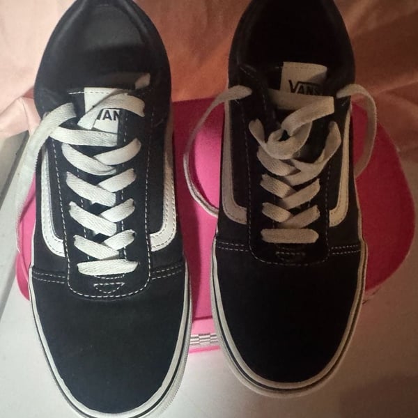 Vans Old Skool Black White Skate Shoes Size 6.0 Youth /Size 8 Women