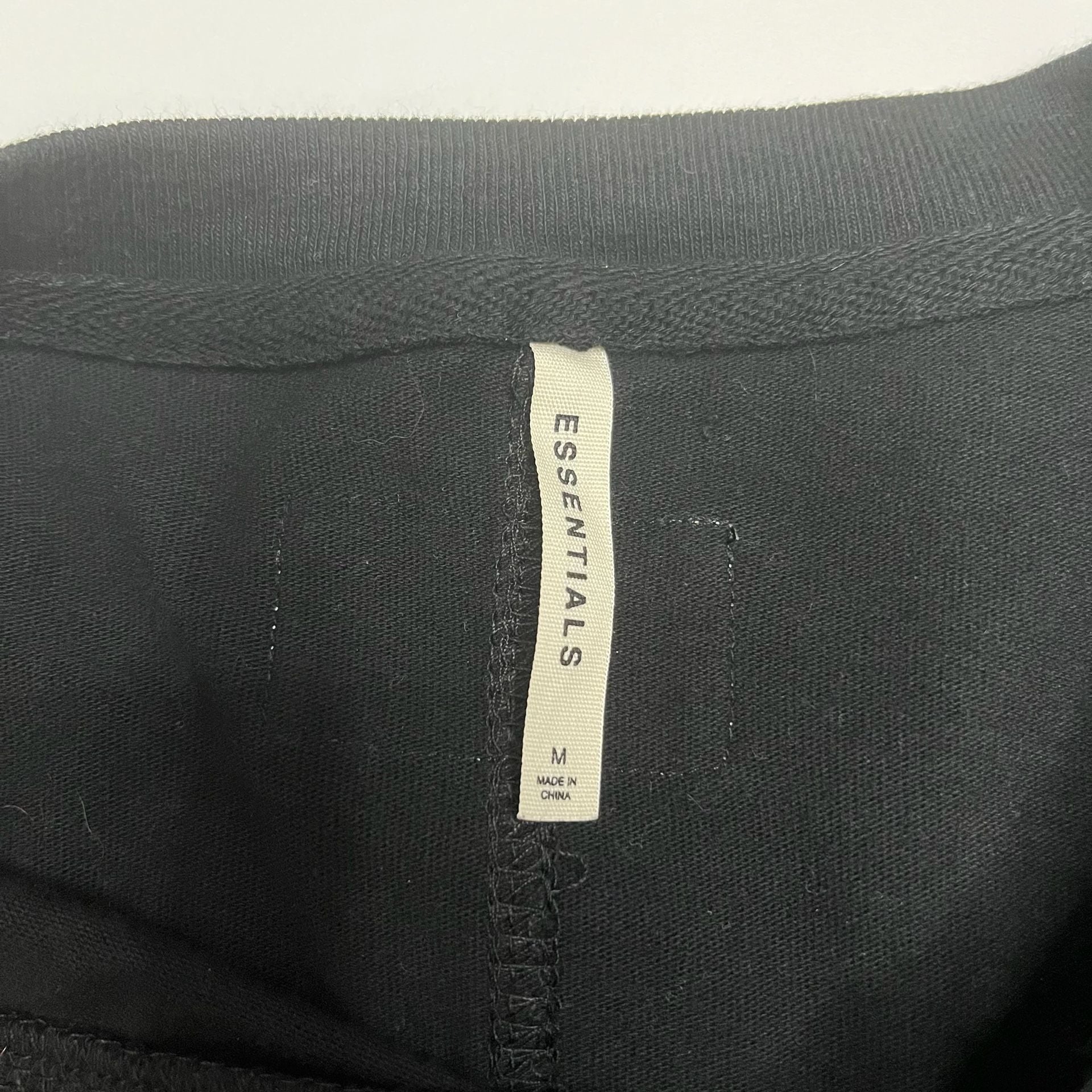 Fear of God Essentials T-Shirt Size M Black Side Split 3