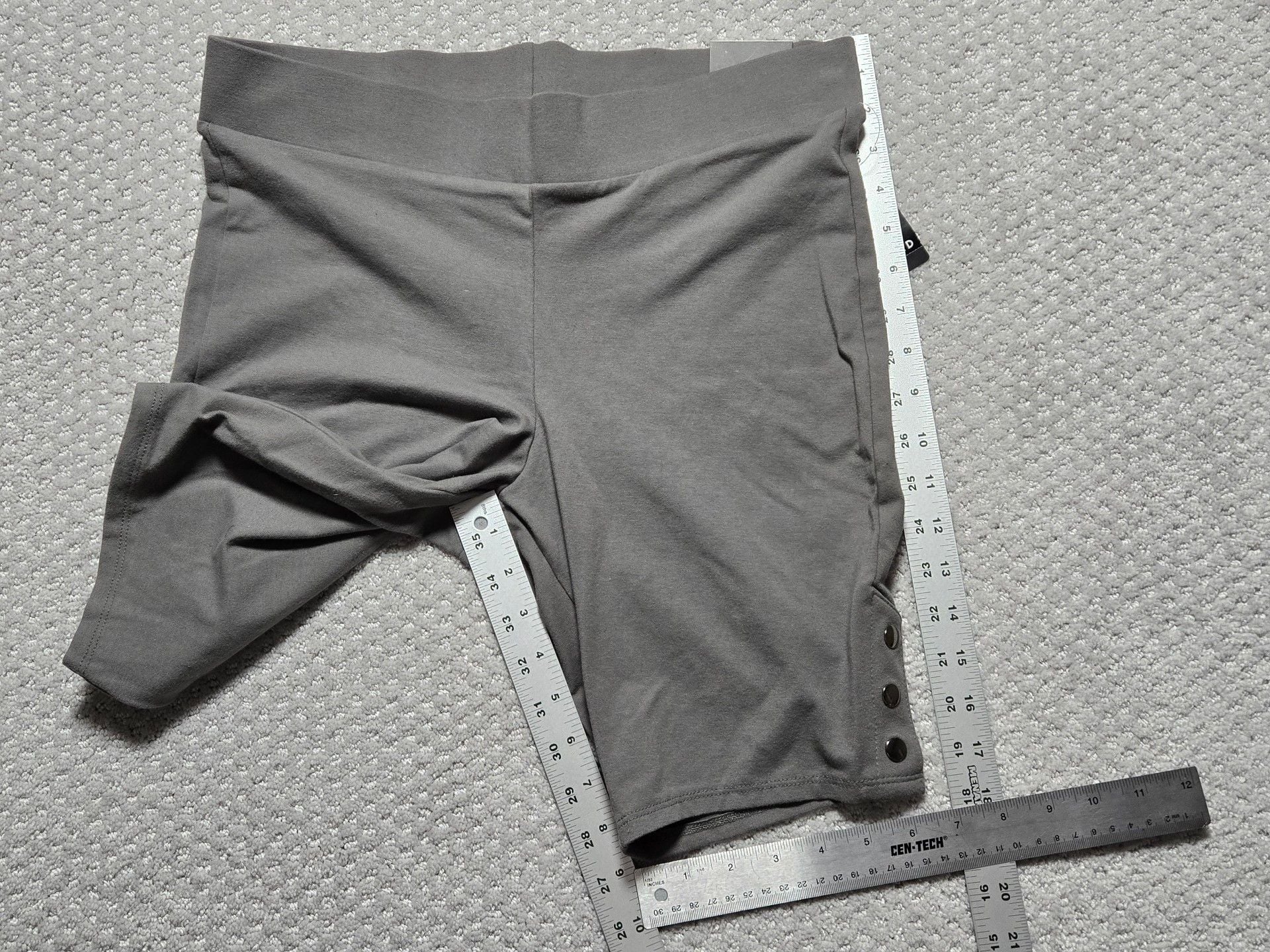 Torrid Bike Shorts Size 1 Grey Cotton Blend Snap Button Accents 6