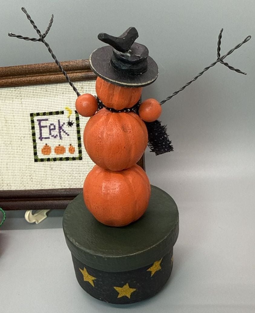 Folk Art Halloween Lot Pumpkin Push Puppet Eek Sampler Pail Primitive Decor Vtg 8