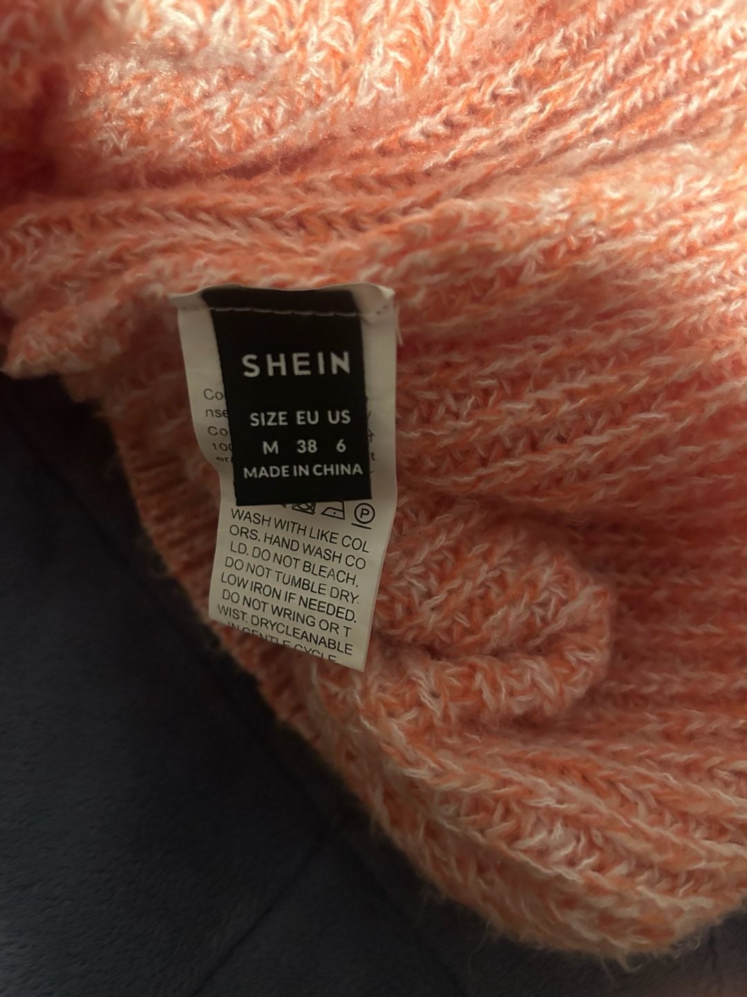 Shein V-Neck sweater size M Pink chunky knit 4