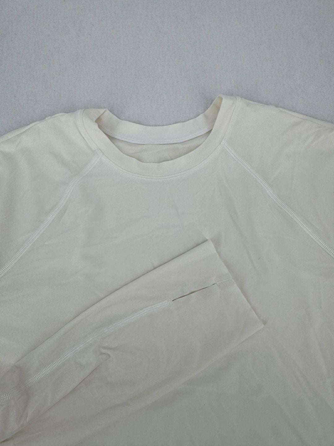 Lululemon Long Sleeve Shirt White Thumbholes 3