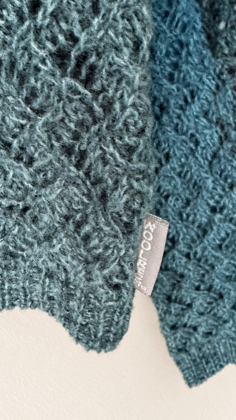 Y2K Vintage Woolrich Crochet V-Neck Long Sleeve Sweater Size S Teal 4