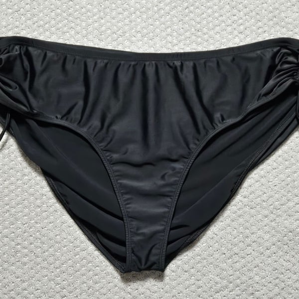 Torrid Black Cinch Bikini Swim Bottoms Size 4 New