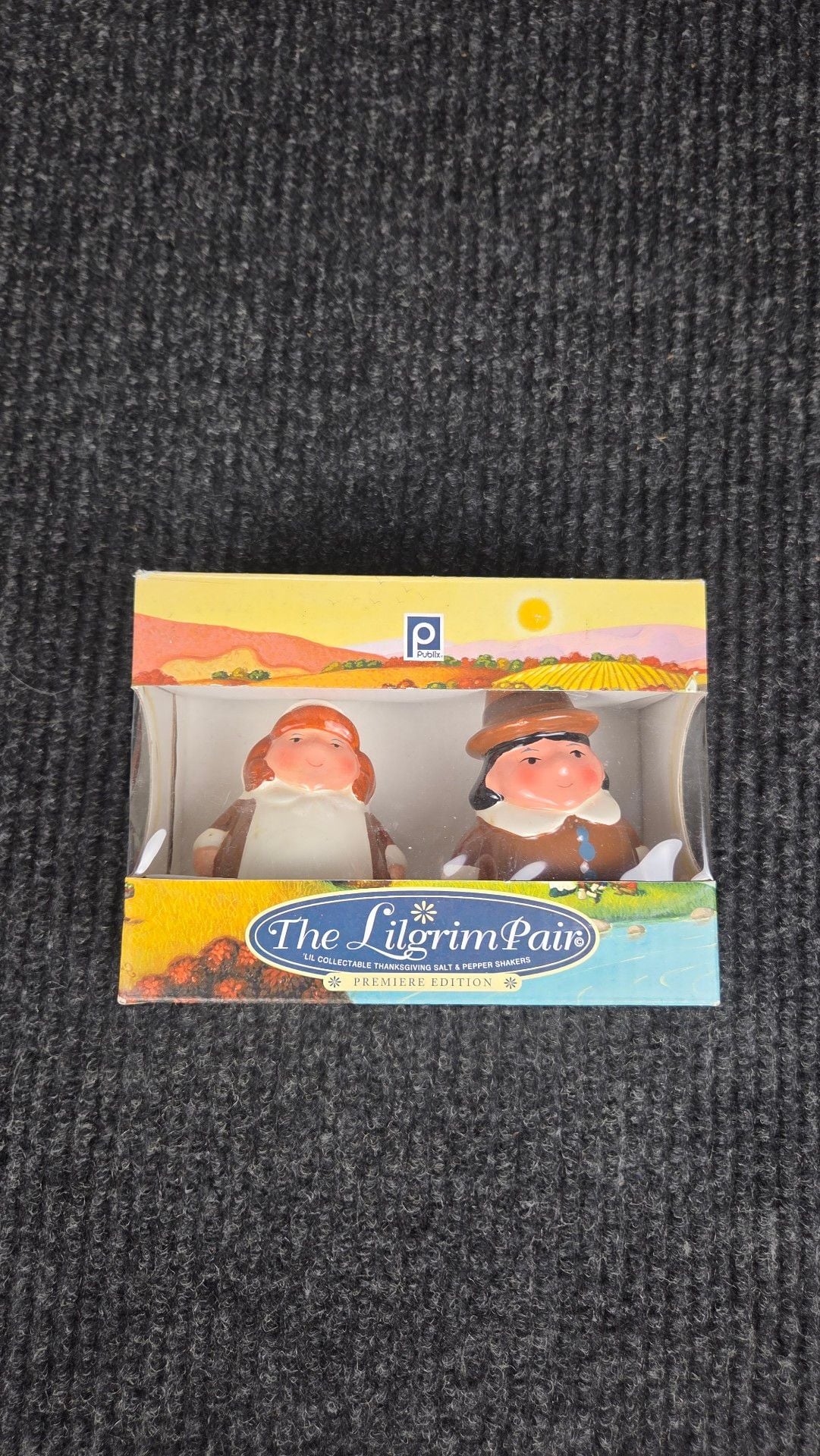 Publix The Lilgrim Pair Salt And Pepper Shakers Premiere Edition 1
