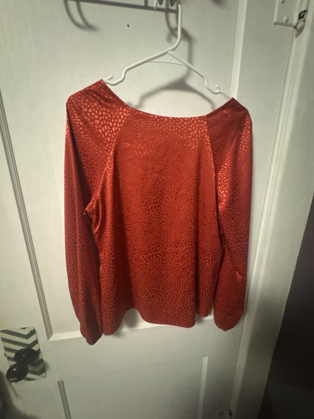 White House Black Market Blouse Size S Red Animal Print Satin V-Neck 4