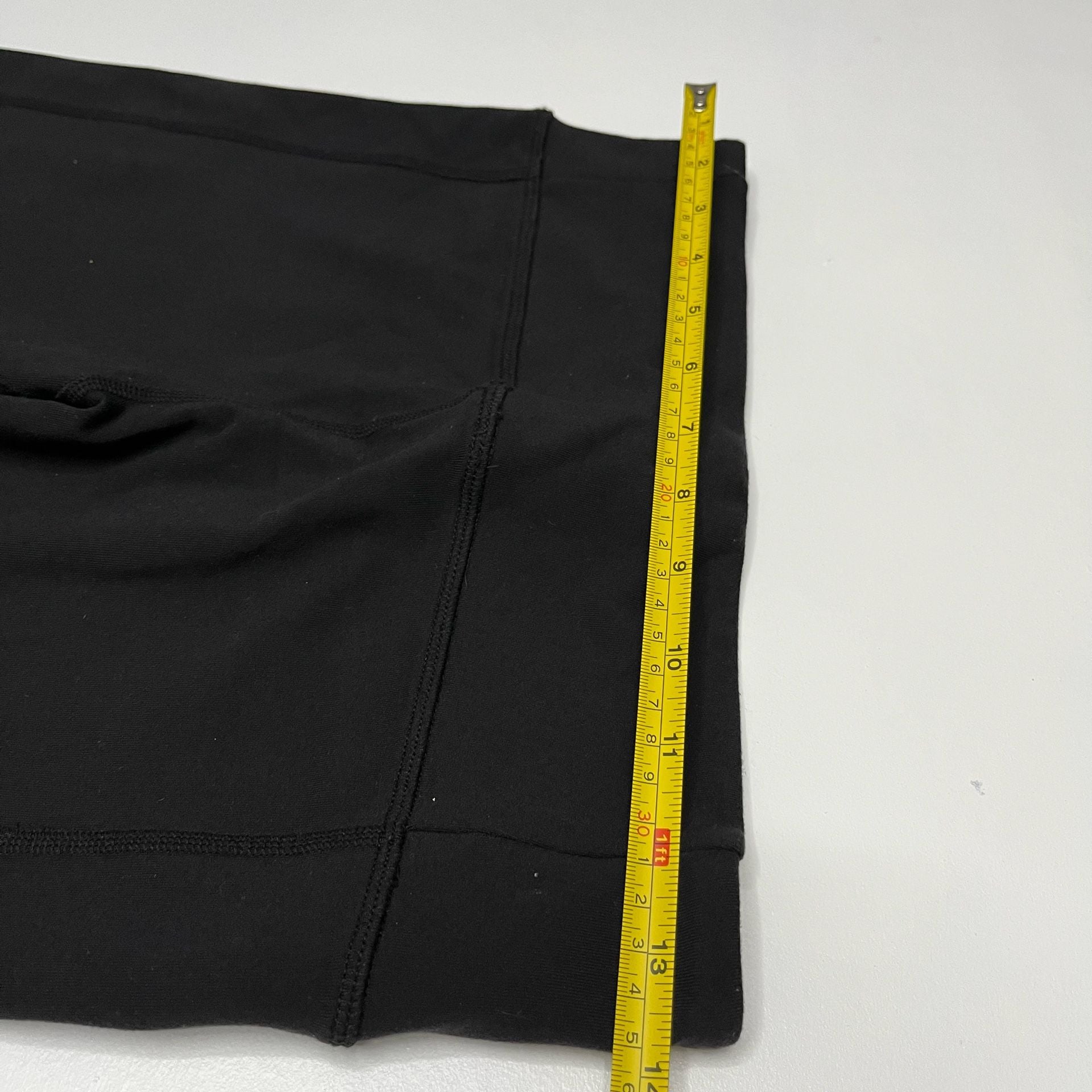Alo Yoga Moto Leggings Size M Black 4