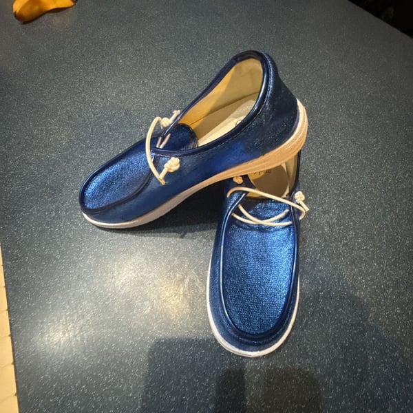 Corky's Kayak Size 8 Blue Crinkle Metallic Slip On Shoes