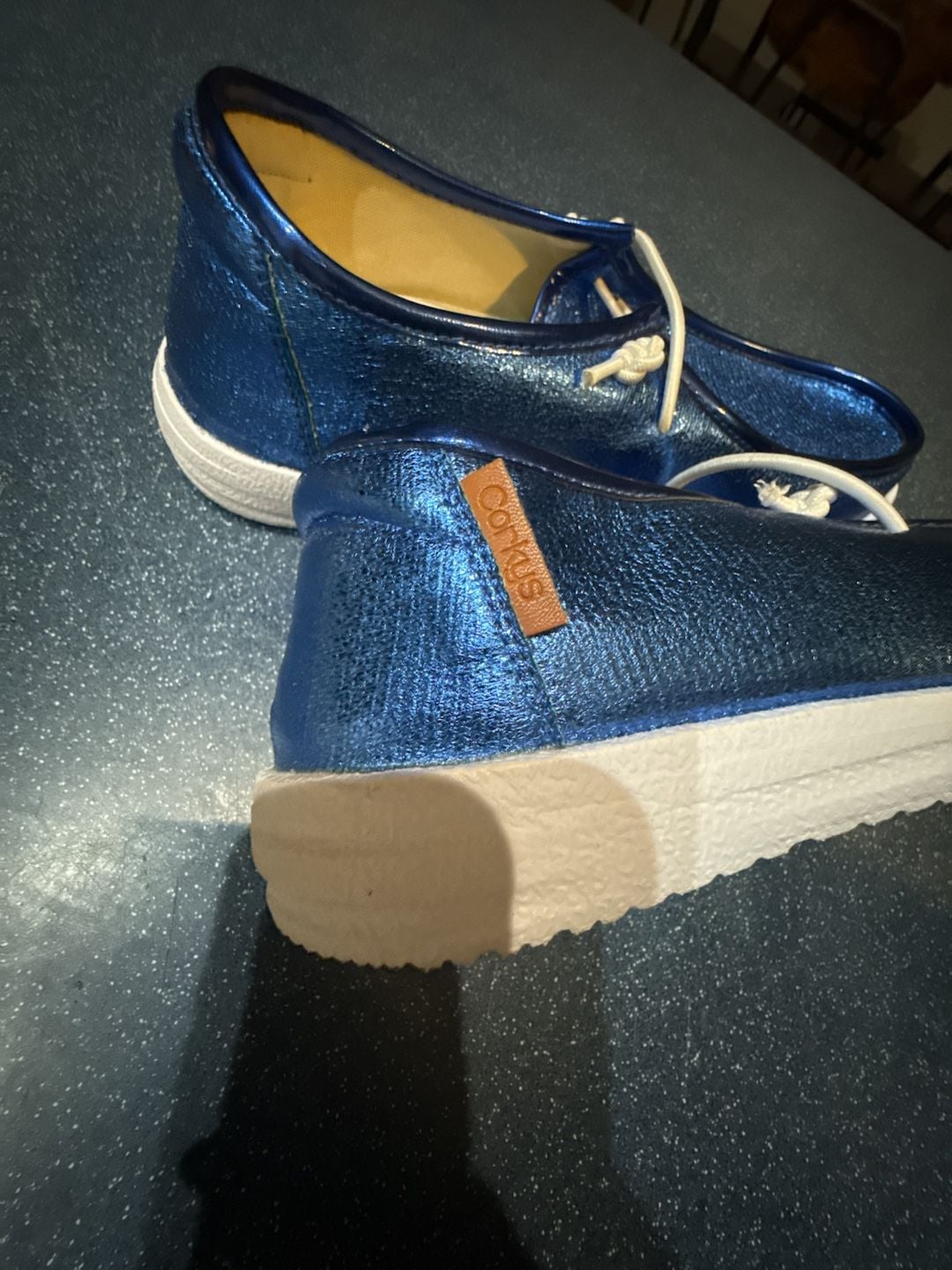 Corky's Kayak Size 8 Blue Crinkle Metallic Slip On Shoes 5