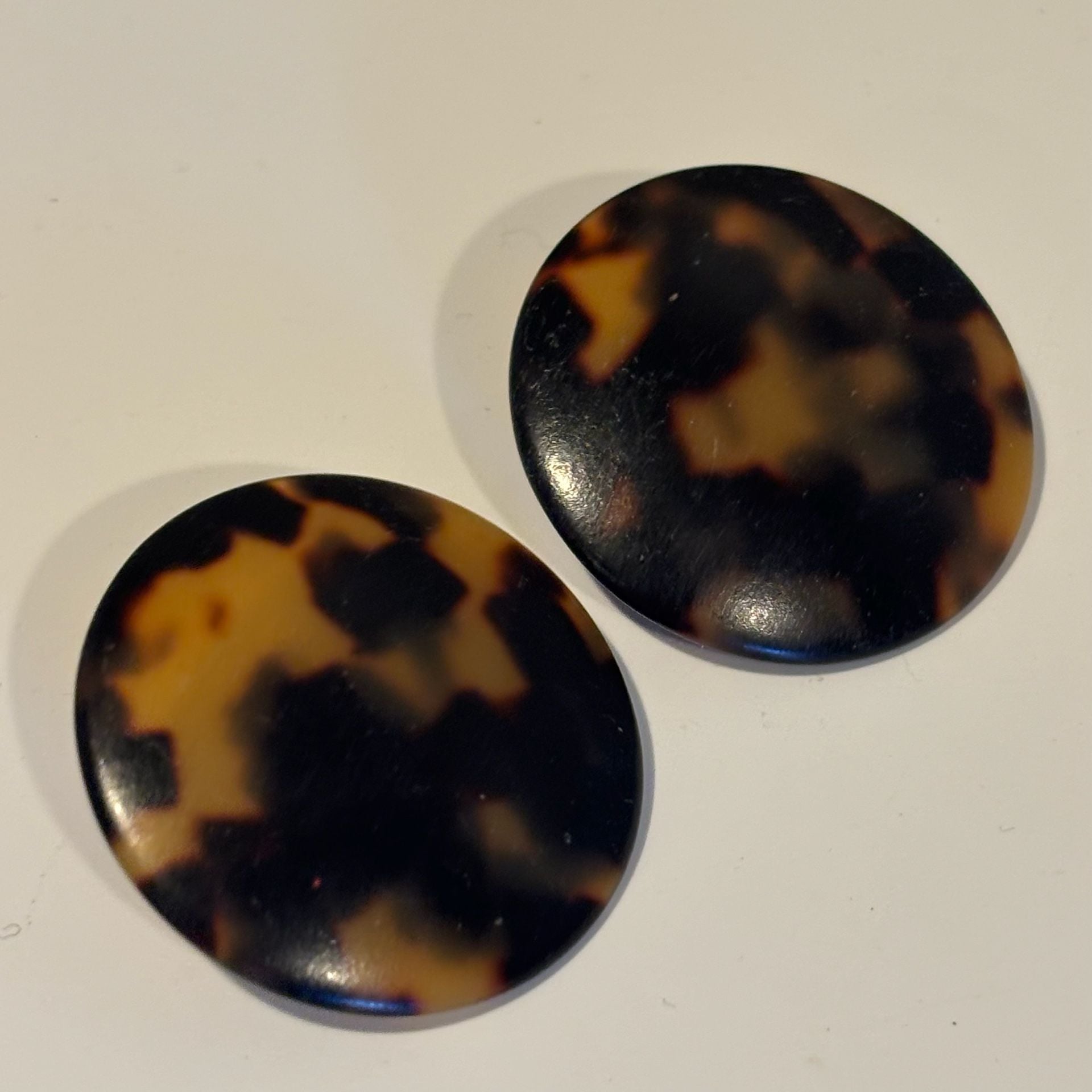 Vintage Tortoise Shell Acetate Round Buttons Or Earrings 6