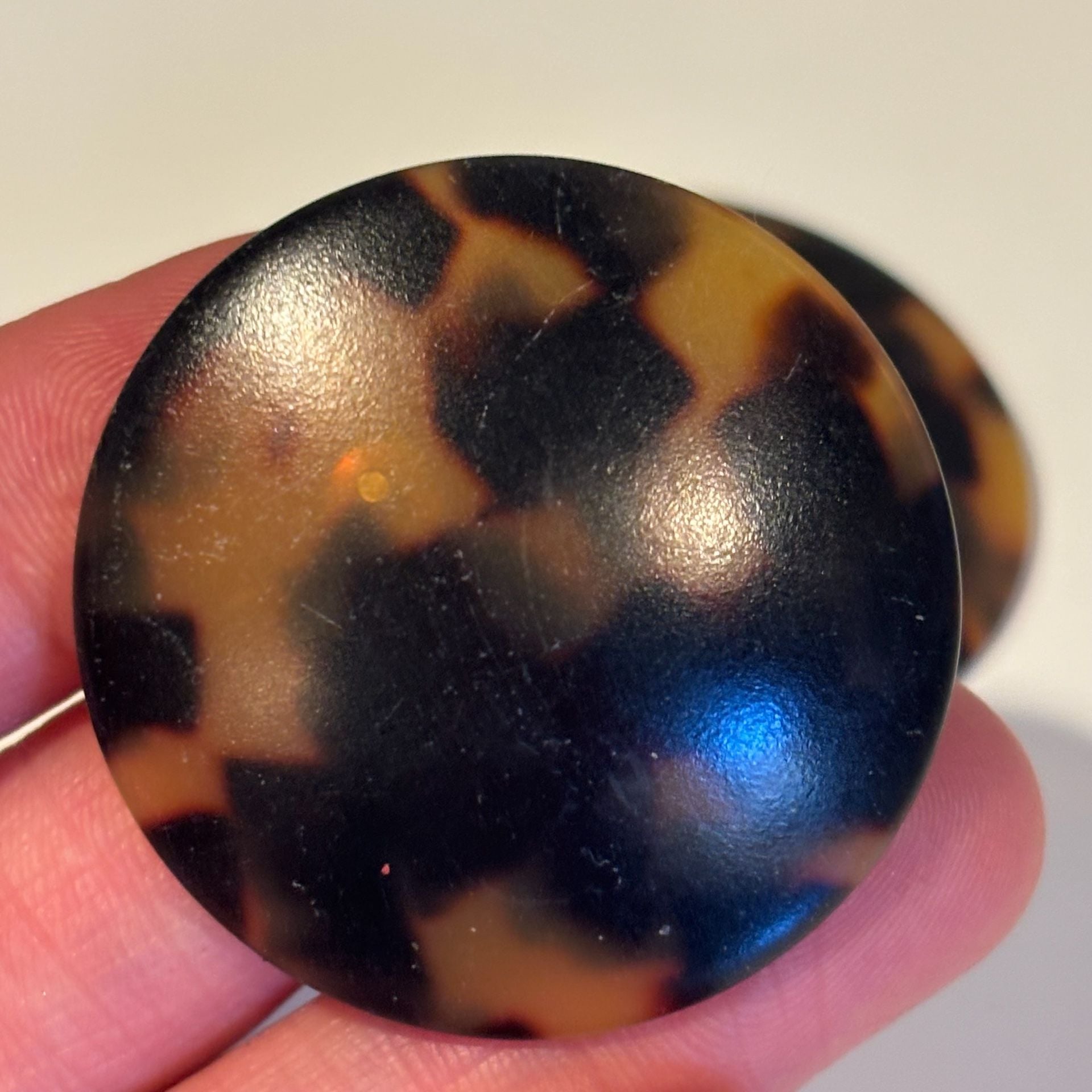 Vintage Tortoise Shell Acetate Round Buttons Or Earrings 7