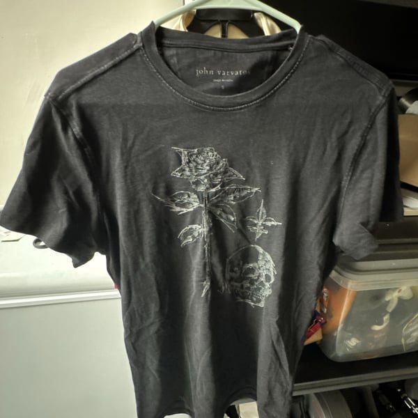 John Varvatos Rose and Skull T-Shirt Size S Black Graphic Tee
