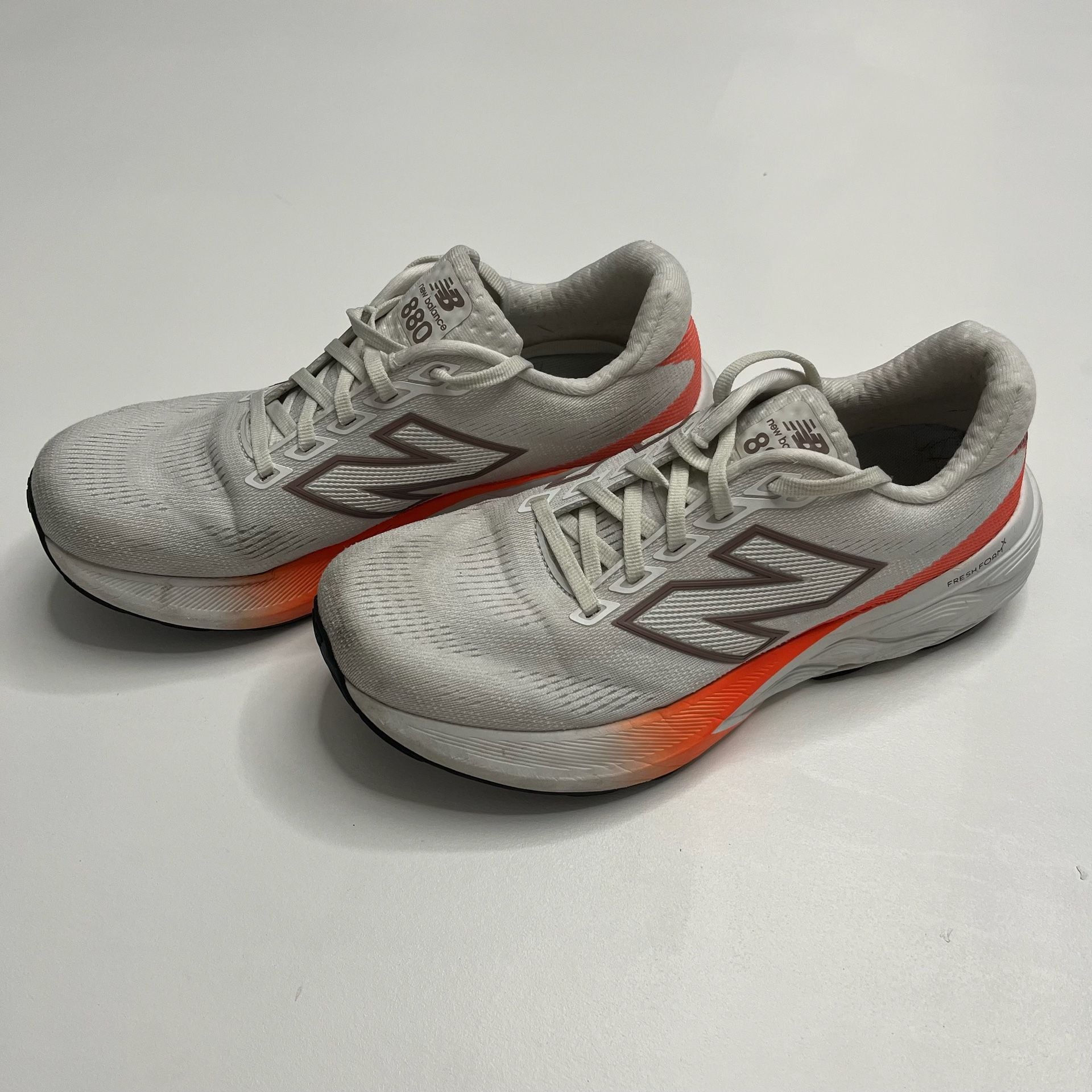New Balance Fresh Foam X 880v15 Size 7.5 White Orange Running Shoes 5