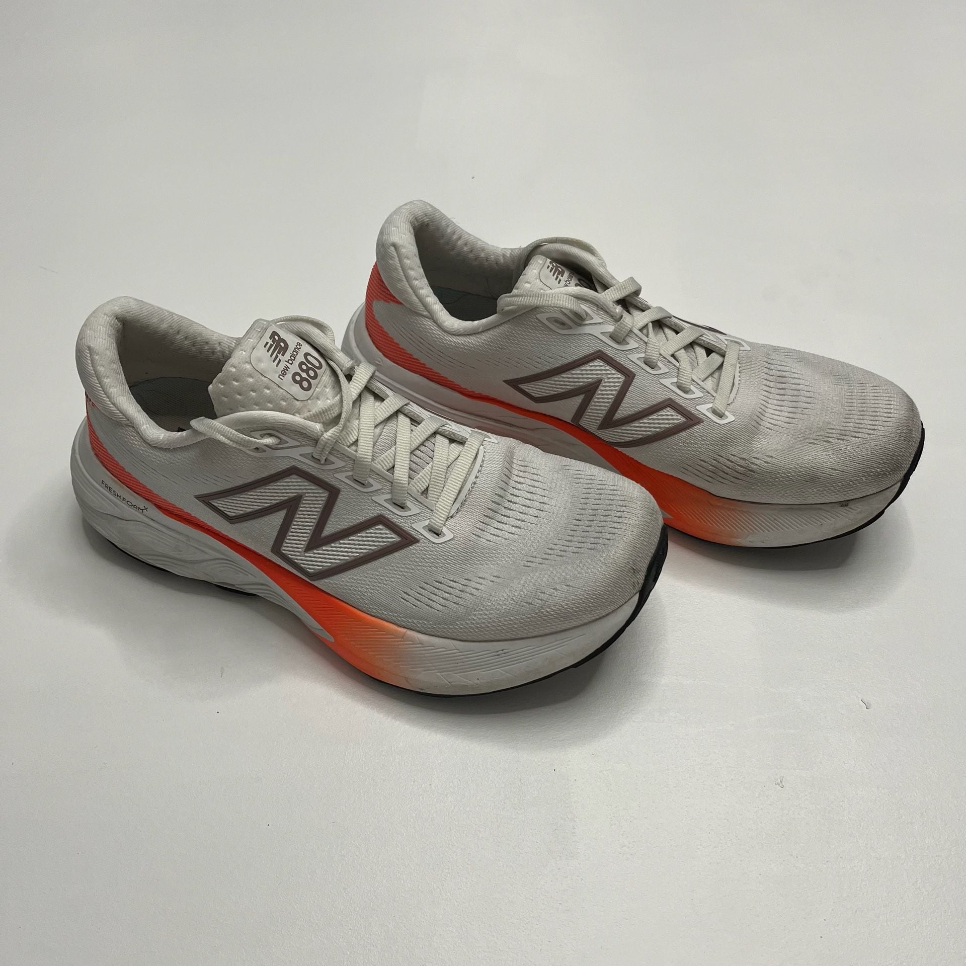 New Balance Fresh Foam X 880v15 Size 7.5 White Orange Running Shoes 6