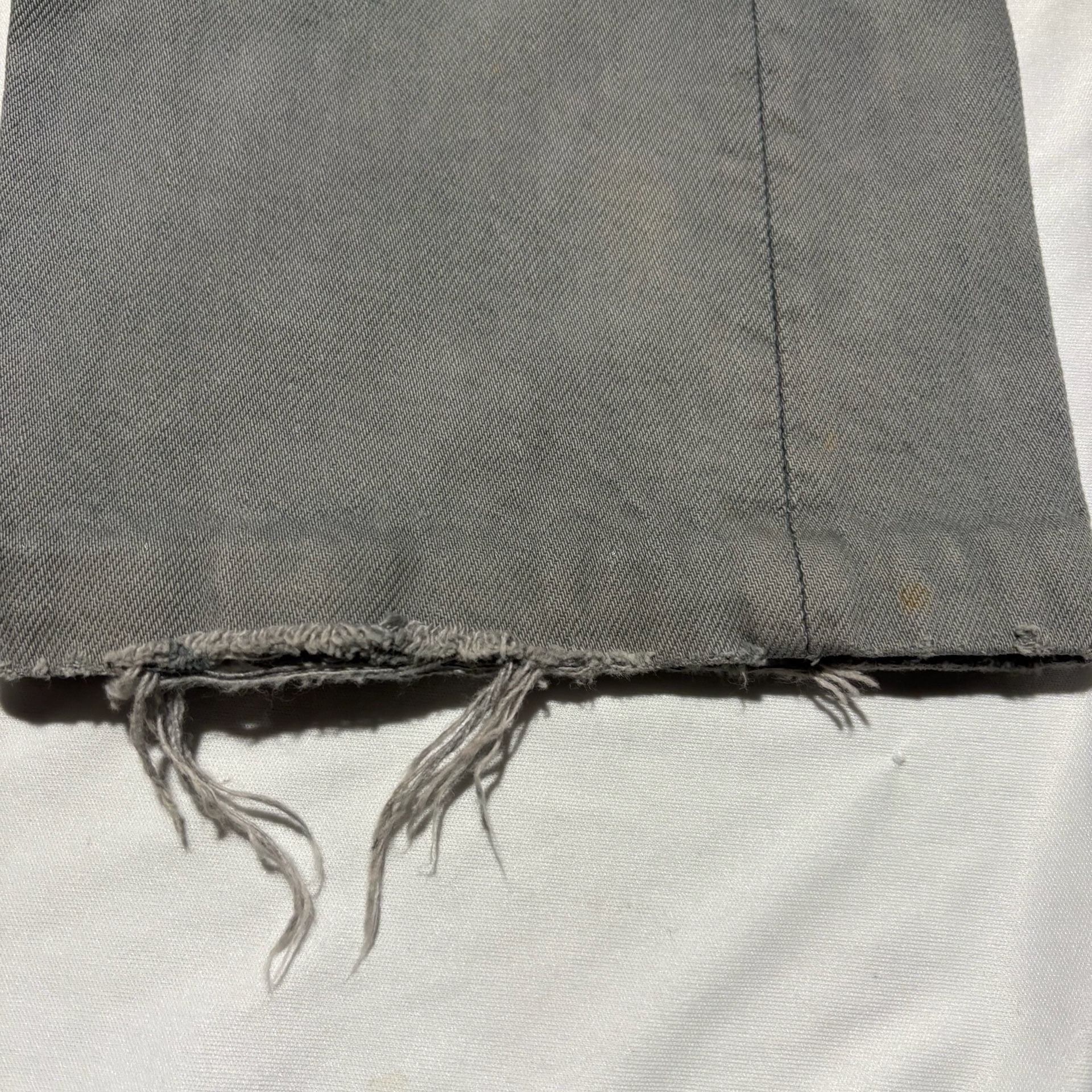 Vtg 90s Levis 501 Gray Button Fly Jeans Made in USA Faded Grunge 28x28 Raw Hem
 9