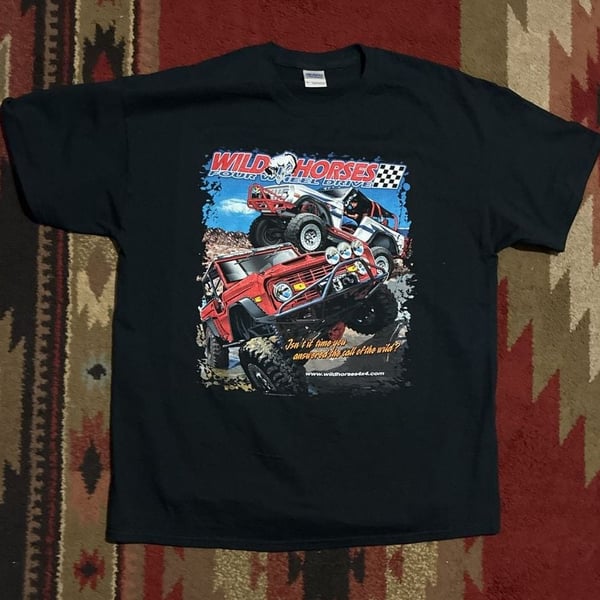 Gildan Wild Horses Four Wheel Drive T-Shirt Size XL Black