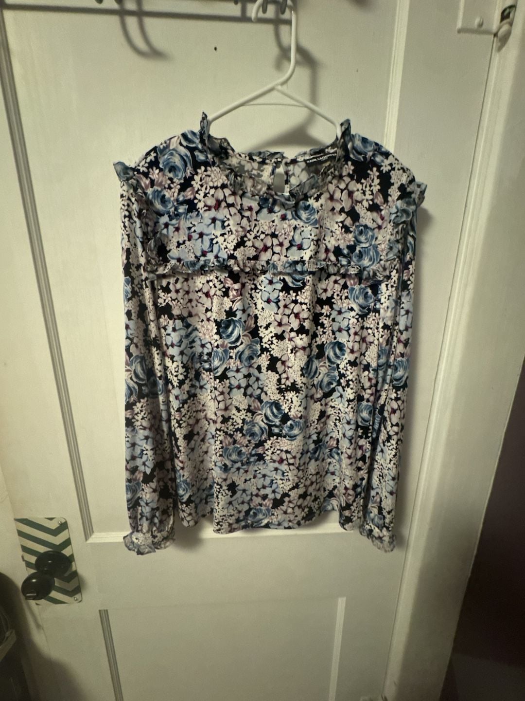 Karl Lagerfeld Paris Floral Ruffle Trim Blouse Size S Blue Purple Long Sleeve 2