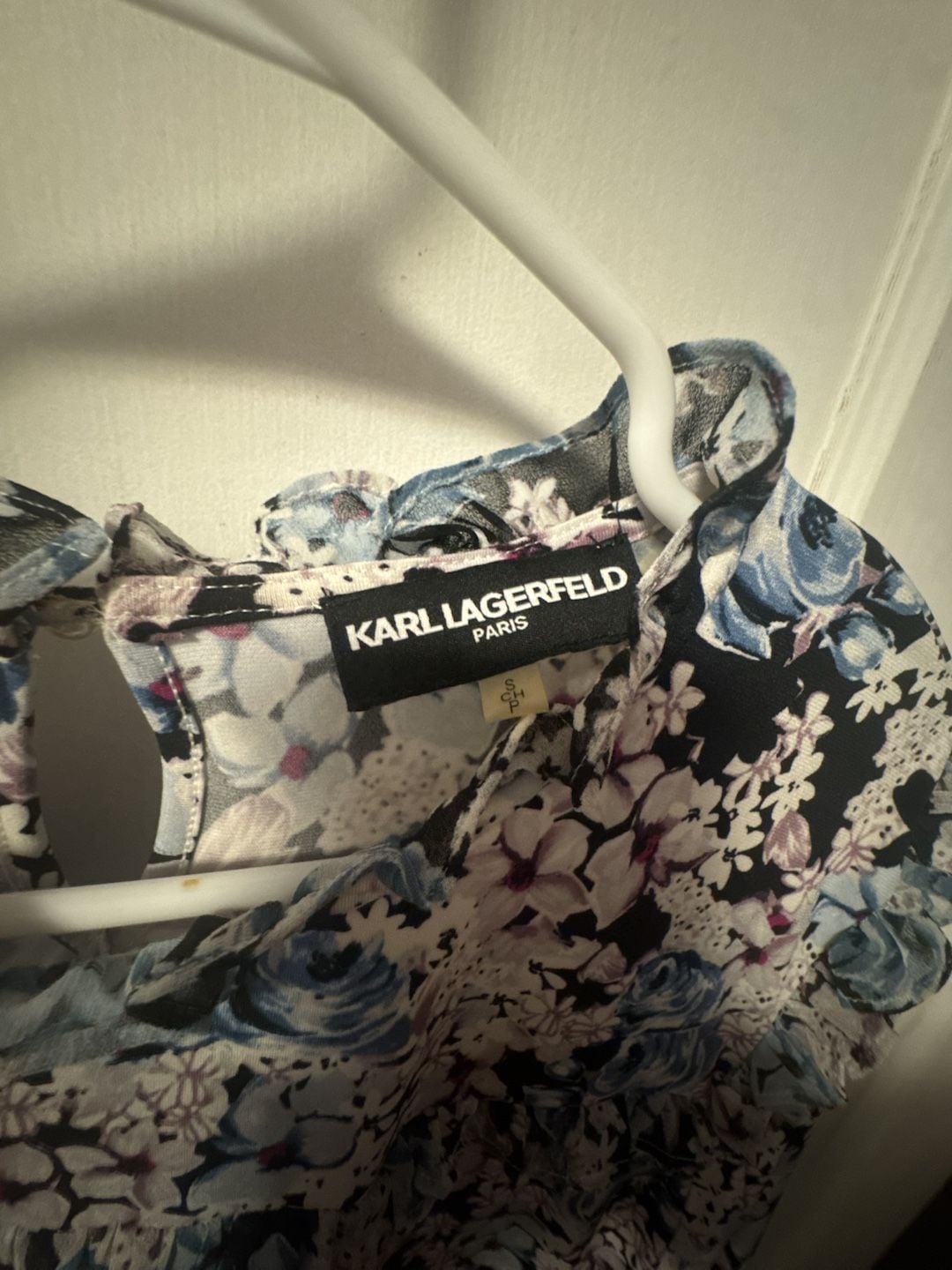 Karl Lagerfeld Paris Floral Ruffle Trim Blouse Size S Blue Purple Long Sleeve 3