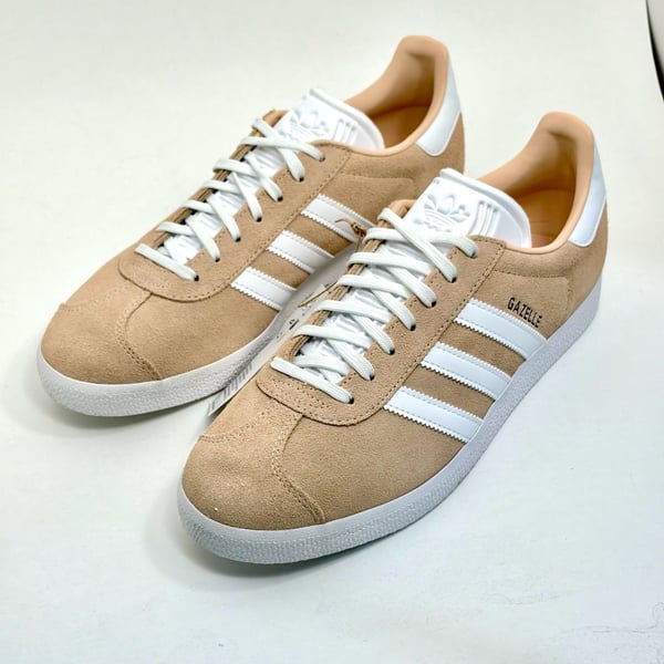 Adidas Gazelle W Size 9.5 Halo Blush Cloud White Core Black Suede Sneakers