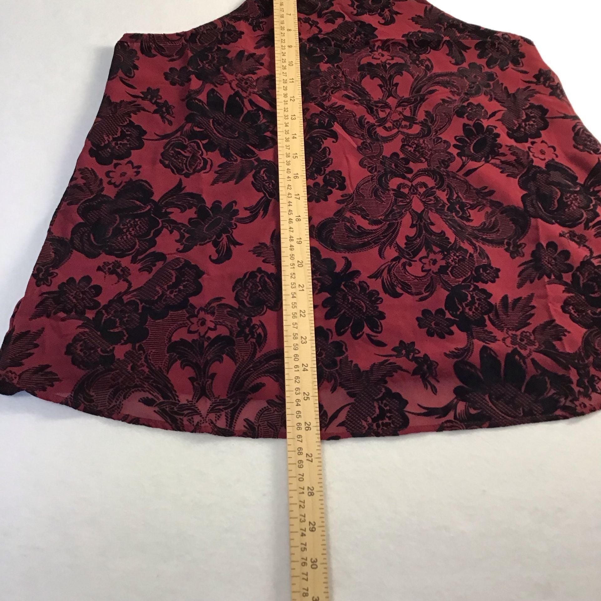 Moon River Burgundy & Black Floral Flocked Velvet Cami Tank Top Medium Chic 10