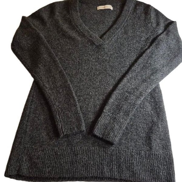 Abercrombie & Fitch V-Neck Sweater Size XS Gray Long Sleeve