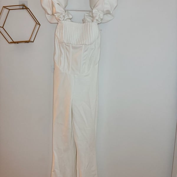 Fashion Nova Dreaming In Ruffles White Corset Jumpsuit M