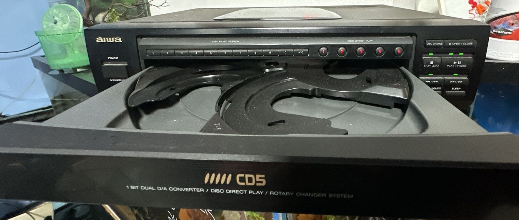 Aiwa XC-30M 5-Disc Rotary CD Player 2
